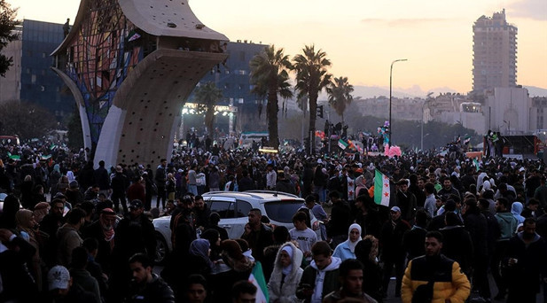 Suriyedeki yeni yönetimde bakanlık görevleri büyük ölçüde belli oldu