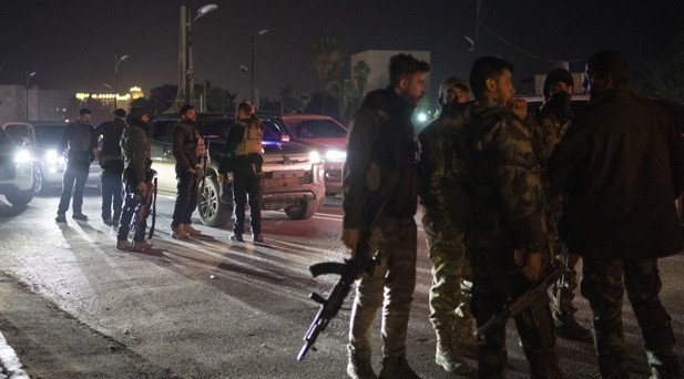 Devrik rejim unsurlarından yeni yönetime pusu