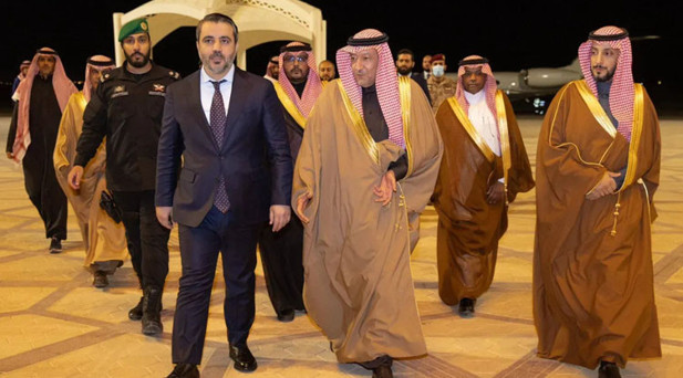 Suudi Arabistan Dışişleri Bakanı, Riyadda Suriyedeki Geçici Hükümetin yetkilileriyle görüştü