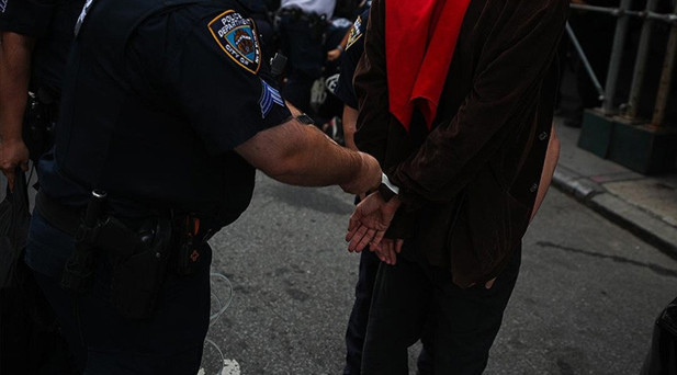 ABDde düzensiz göçmenlerin çeşitli suçlardan gözaltına alınmasını sağlayacak yasa tasarısı kabul edildi