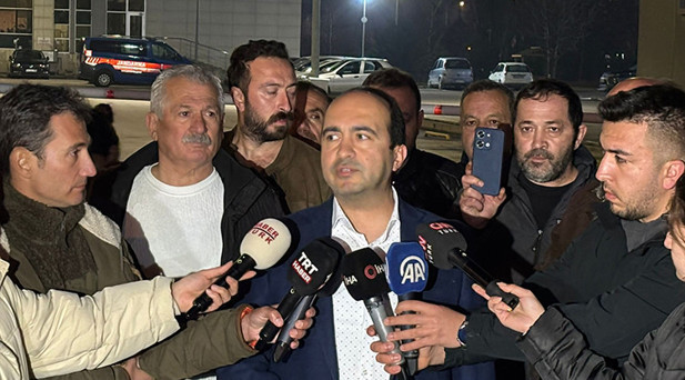 BOLU BARO BAŞKANI ADLİYE ÖNÜNDE AÇIKLAMA YAPTI