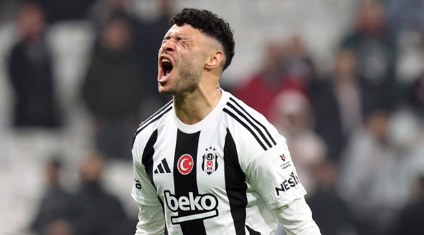 İNGİLİZ TAKIMLARI OXUN PEŞİNDE