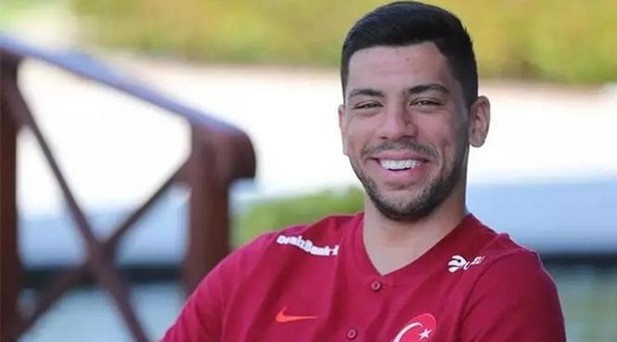 BEŞİKTAŞ, CENK ÖZKAÇARI KİRALIK İSTİYOR