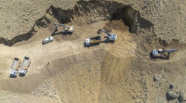 Kritik mineral tartışması derinleşiyor: Trumptan yeni karar