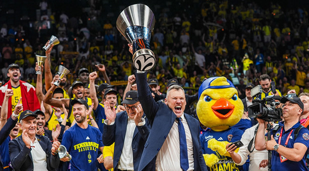 Son dakika - EuroLeaguede şampiyon Fenerbahçe Beko Finalde Monacoyu devirdik