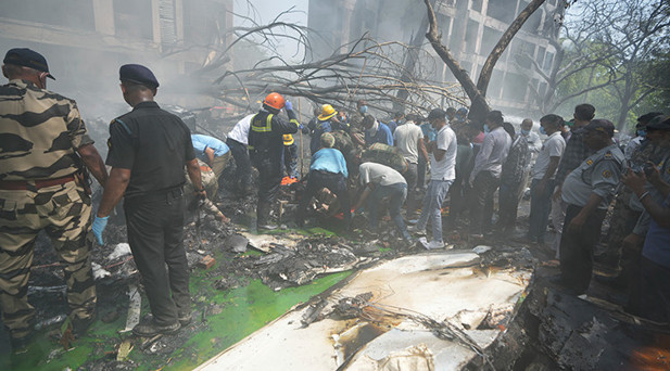 Hastanelere çok sayıda cansız beden getirildi