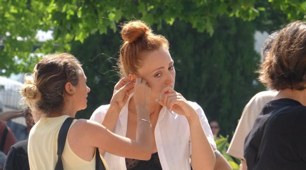 Genç kızın hayalleri kulağındaki takı yüzünden yarım kaldı