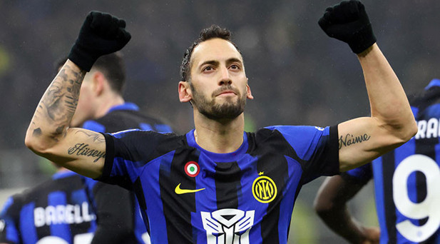 HAKAN İÇİN ORTALIK KARIŞTI