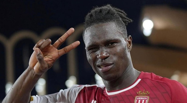 GALATASARAYDA STOPER İÇİN İLK HEDEF SİNGO