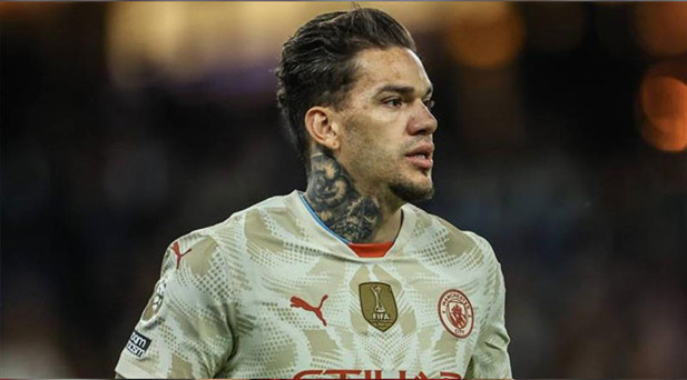 EDERSON HABER BEKLİYOR