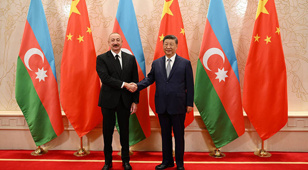 Aliyev ile Şi görüştü: Bir Kuşak, Bir Yol projesine vurgu