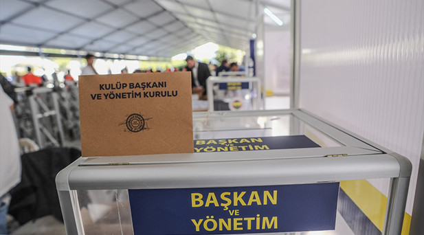 VE SANDIKLAR AÇILDI, OY SAYIMI BAŞLADI