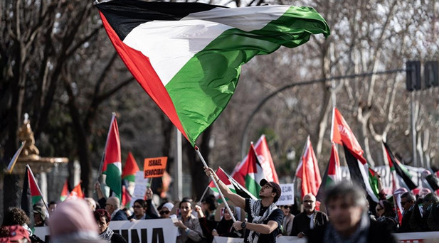 İspanyada öğrenciler Gazze ve Sumud Filosu için sokağa indi