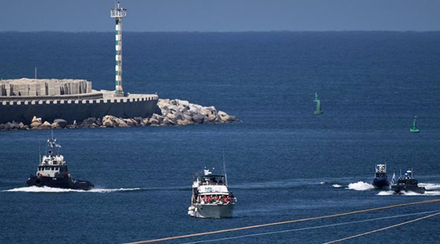 İsrail: Biri hariç tüm tekneler durduruldu