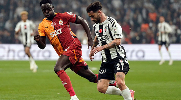 ŞAMPİYONLUKLARDA OKAN BURUK ÜSTÜN