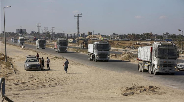 Gazzedeki hükümet: Ateşkesten bu yana bölgeye sadece 173 yardım tırı girdi