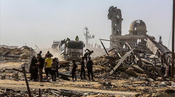 İsrailin, Gazzeye insani yardım girişini dondurma kararından ABD baskısıyla vazgeçtiği öne sürüldü