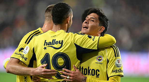 SARI LACİVERTLİ EKİP TAM KADRO