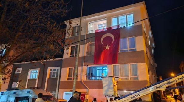 ÜSTEĞMEN EMRE MERCAN – ESKİŞEHİR