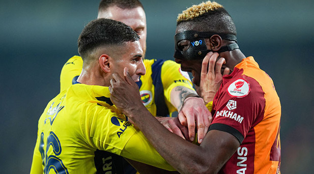 DERBİ TARİHİNDE 50 KIRMIZI