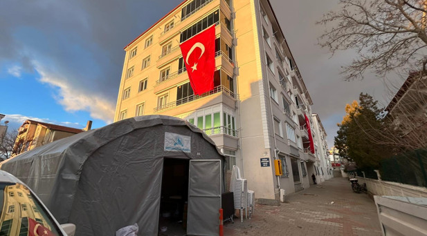 ŞEHİT POLİSİN ACI HABERİ ANKARADAKİ AİLESİNE ULAŞTI