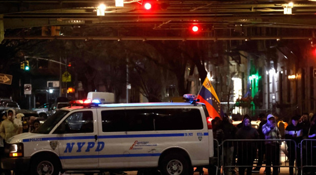 Maduro ve eşini taşıyan uçak New Yorka indi