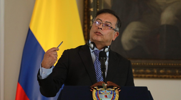 Petro da Maduroya yöneltilen suçlamayla karşı karşıya