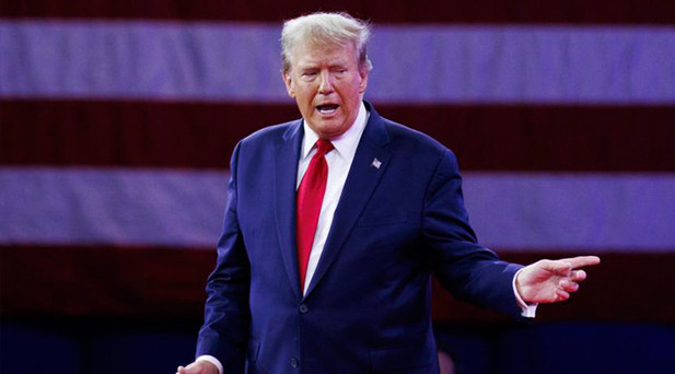 Operasyon, Trump destekçilerini ikiye böldü