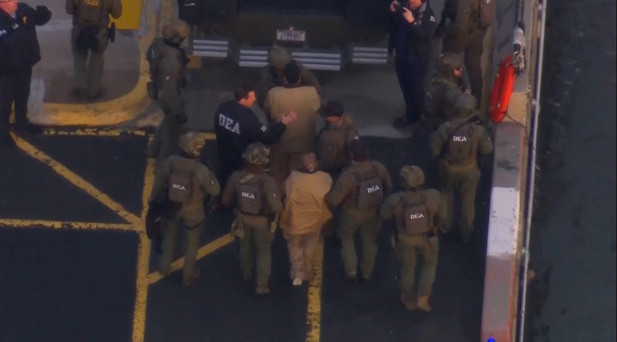 Maduro ve eşi mahkemeye getirildi