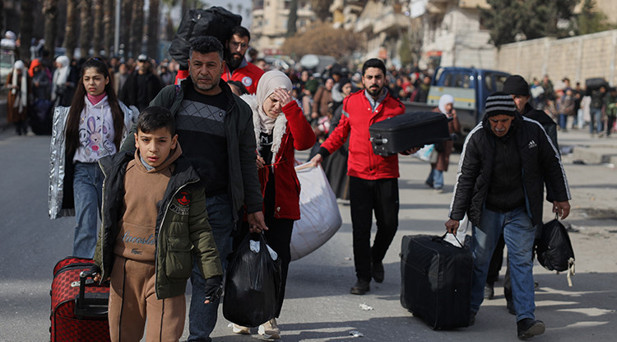 Tahliye için insani geçitler açıldı