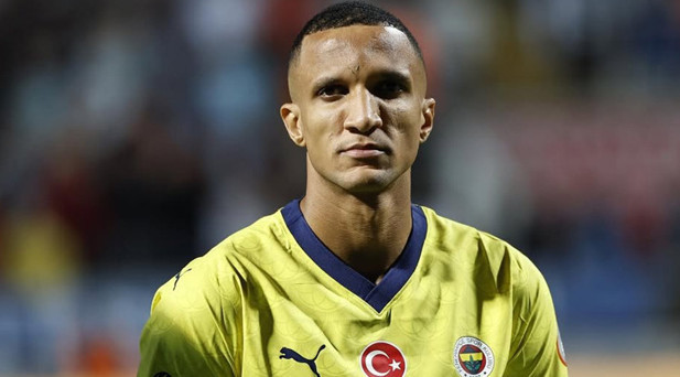 FENERBAHÇEDE BECAOYA TALİP ÇIKTI