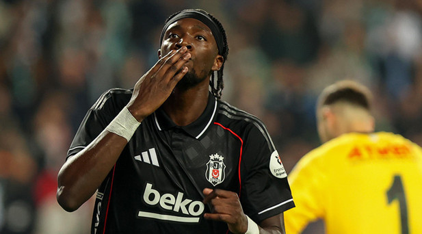 ABRAHAM BEŞİKTAŞTA KALMAYA HAZIRLANIYOR