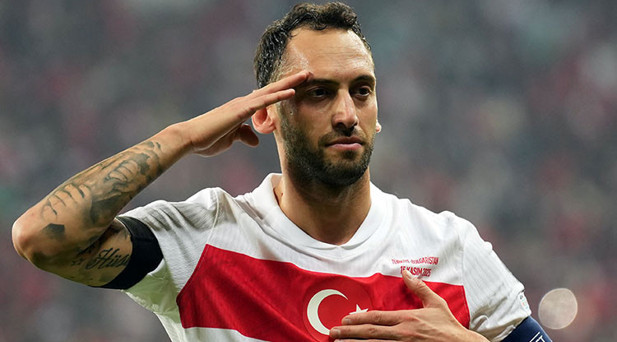 ÇALHANOĞLUNUN G.SARAY KARARI