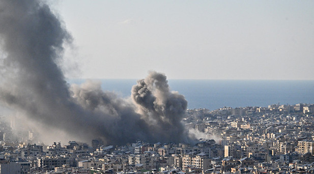 Hizbullaha bağlı radyo binası vuruldu