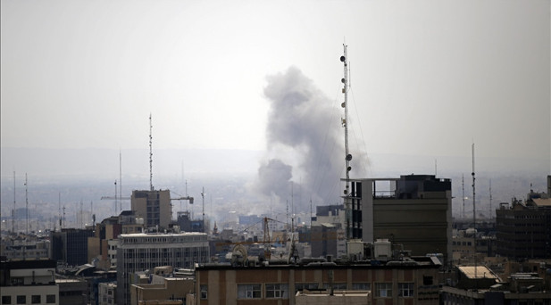 Tahranda petrol tesisi hedef alındı