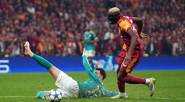 OSIMHEN, BURAK YILMAZIN REKORUNU EGALE ETMEK İÇİN MÜCADELE EDECEK