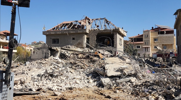 Lübnanın Sur kenti bombalandı