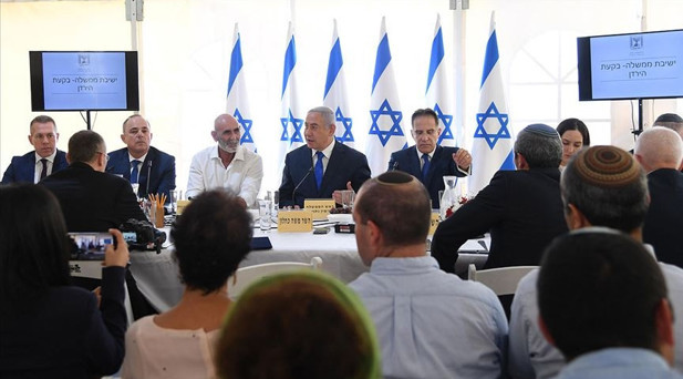 Trump barış dedi, Netanyahu tutuştu