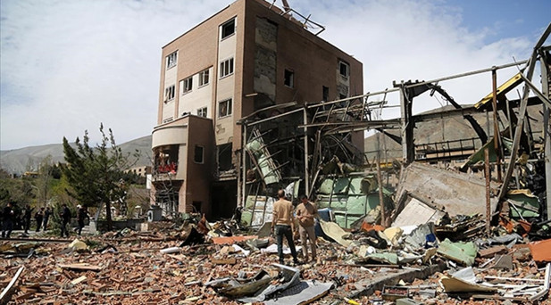 Tahranda şiddetli patlamalar