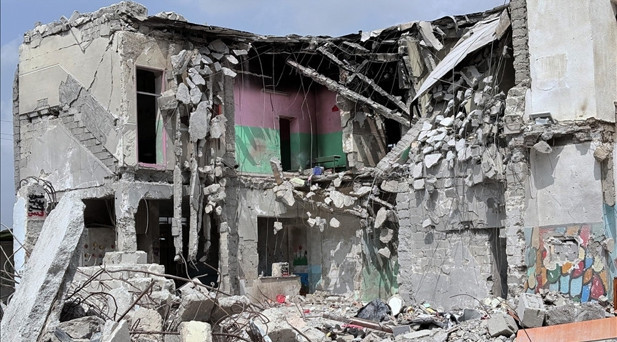 İsrail, Lübnanda bir hastaneyi vurdu