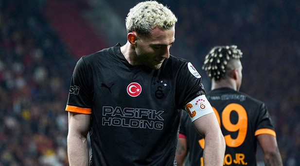BARIŞ ALPER YILMAZIN GOL SEVİNCİ