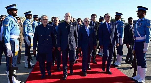 İran heyeti Pakistan’dan ayrıldı