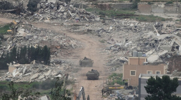 İsrail Lübnanda yıkıma devam ediyor