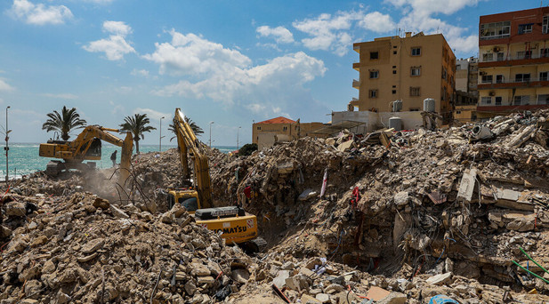 İsrailden Lübnana peş peşe saldırılar