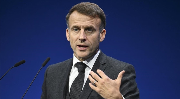 Macron, Pezeşkiyan ile görüşecek