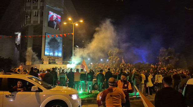 ZONGULDAKTAKİ KUTLAMALAR