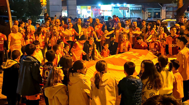 ARTVİNDEKİ KUTLAMALAR