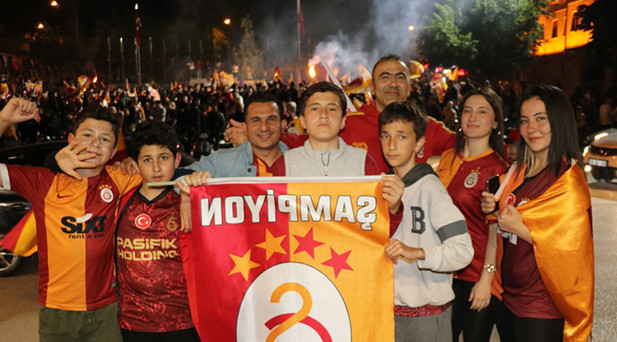 SAMSUN VE ÇEVRE İLLERDEKİ KUTLAMALAR