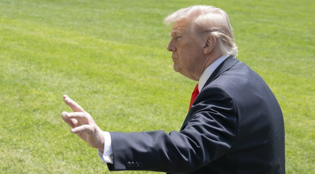 Trump, bugün başlayacak saldırıları erteledi
