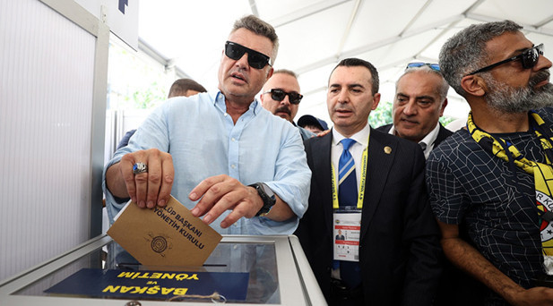 SADETTİN SARAN OYUNU KULLANDI
